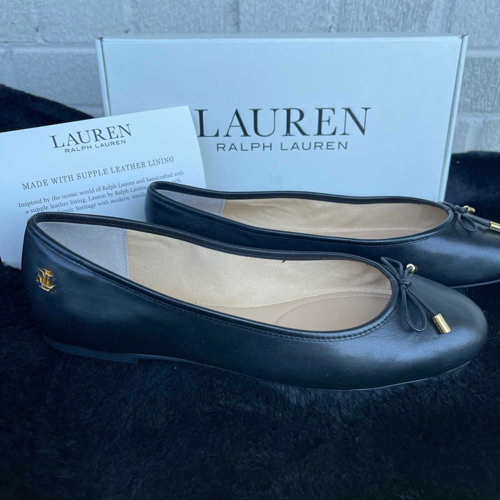 Lauren Ralph Lauren Black Flats Elegant Design